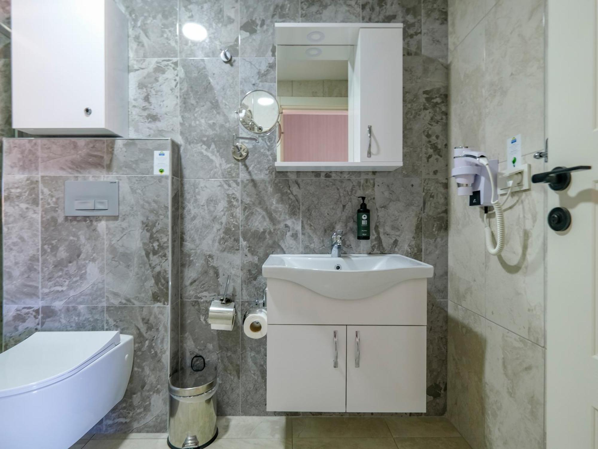 Days Inn By Wyndham Alanya Exterior photo