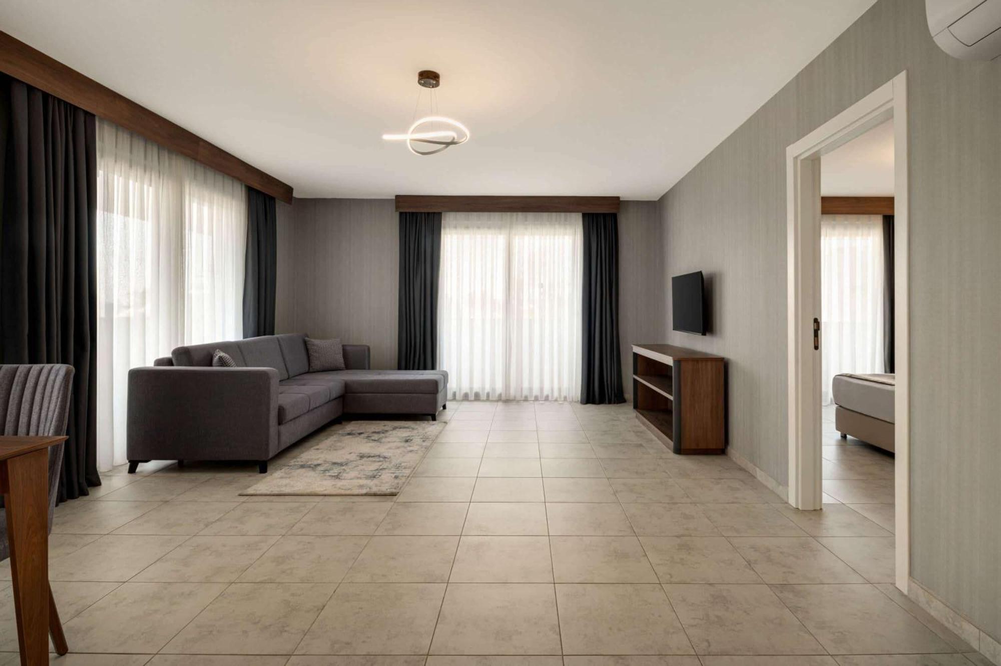 Days Inn By Wyndham Alanya Exterior photo